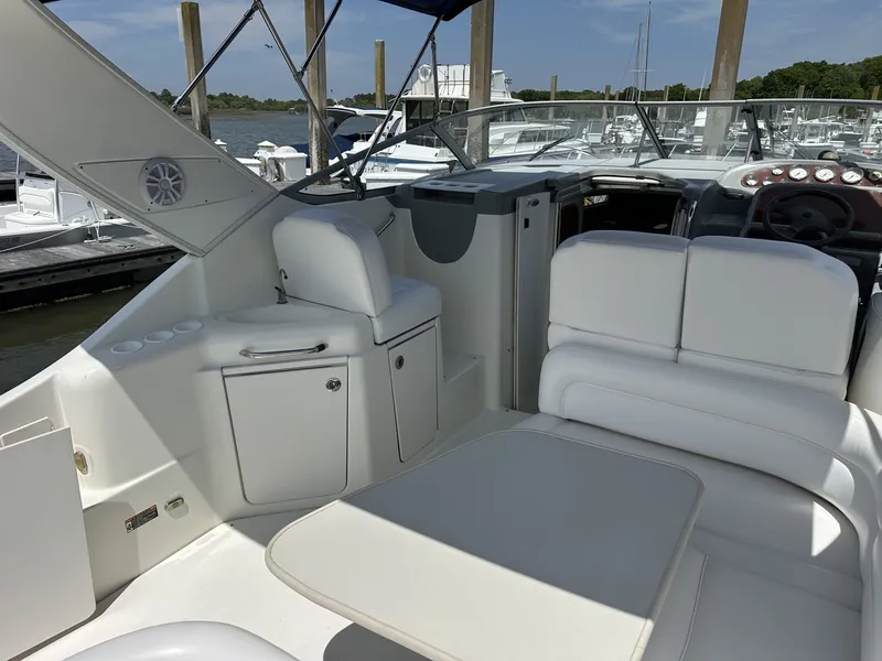 Slide: The Image of Bayliner 305 2006 - 6070391
