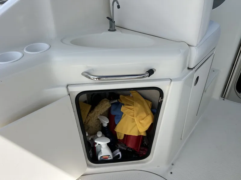 Slide: The Image of Bayliner 305 2006 - 6070397