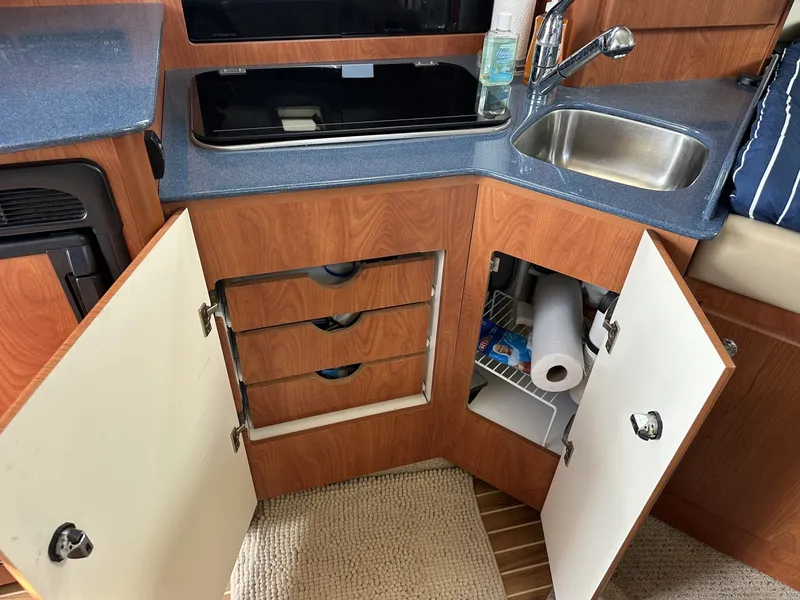 Slide: The Image of Bayliner 305 2006 - 6070414