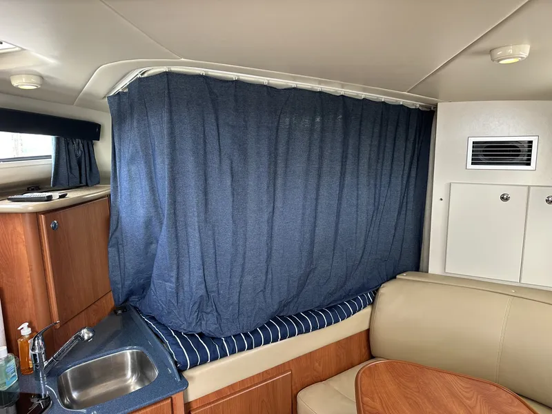 Slide: The Image of Bayliner 305 2006 - 6070416