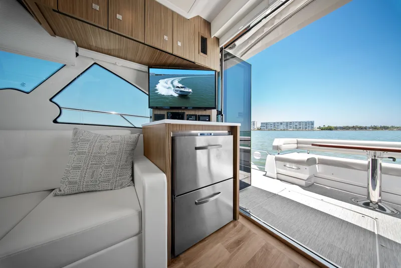 Slide: The Image of Cruisers 50 Cantius 2025 - 6182138