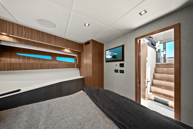 Slide: The Image of Cruisers 50 Cantius 2025 - 6182154