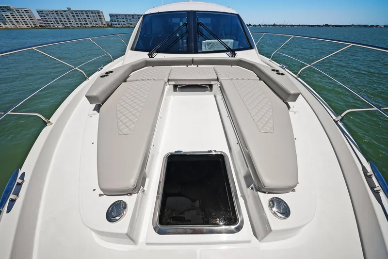 Slide: The Image of Cruisers 50 Cantius 2025 - 6182163