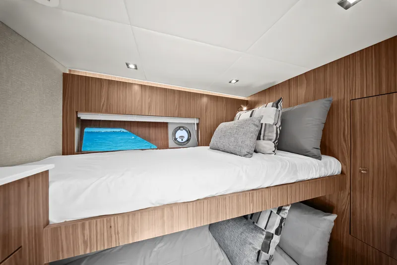 Slide: The Image of Cruisers 50 Cantius 2025 - 6182173