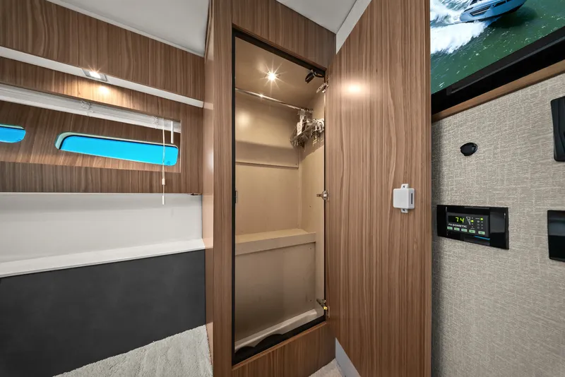 Slide: The Image of Cruisers 50 Cantius 2025 - 6182176