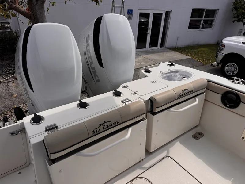 Slide: The Image of Sea Chaser 27 2022 - 6070661
