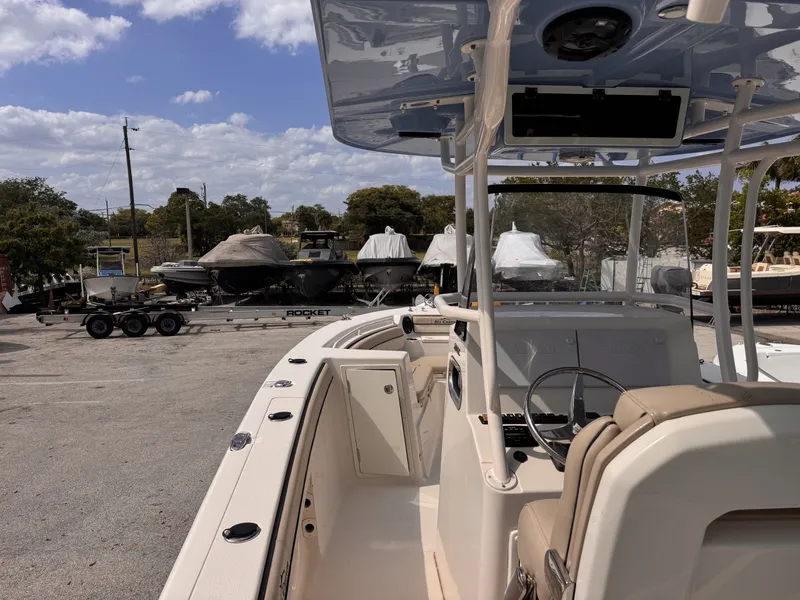 Slide: The Image of Sea Chaser 27 2022 - 6070663