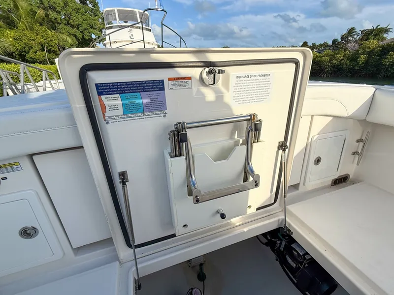 Slide: The Image of Regulator Marine 31 2020 - 6070725