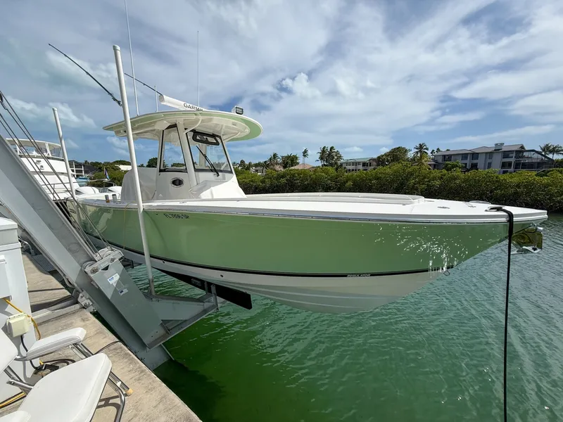 Slide: The Image of Regulator Marine 31 2020 - 6070700