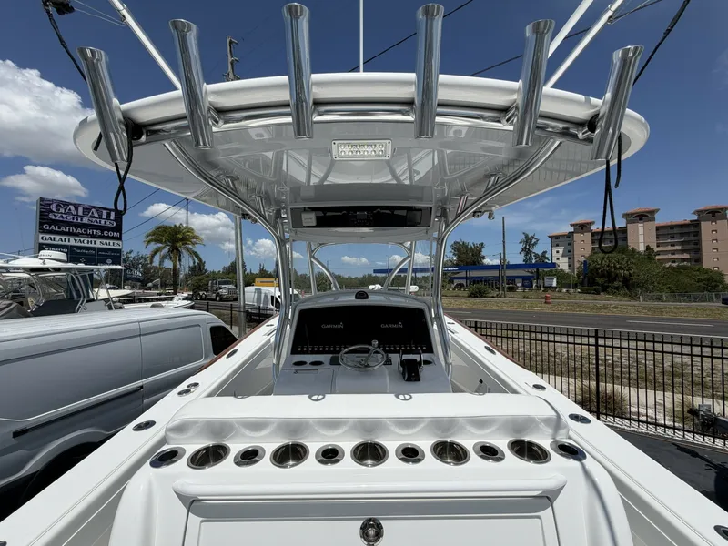 Slide: The Image of Valhalla Boatworks V33 2023 - 6070767