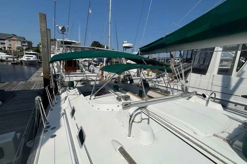 Slide: The Image of Beneteau 473 2002 - 6070880