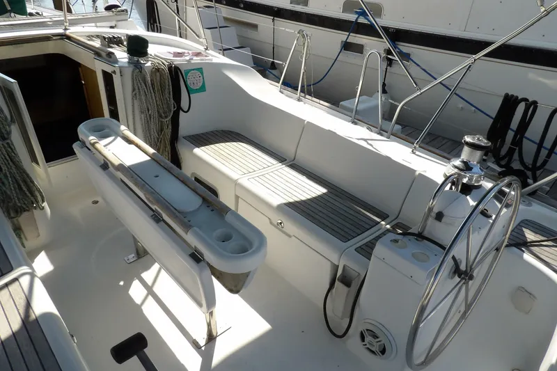 Slide: The Image of Beneteau 473 2002 - 6070883