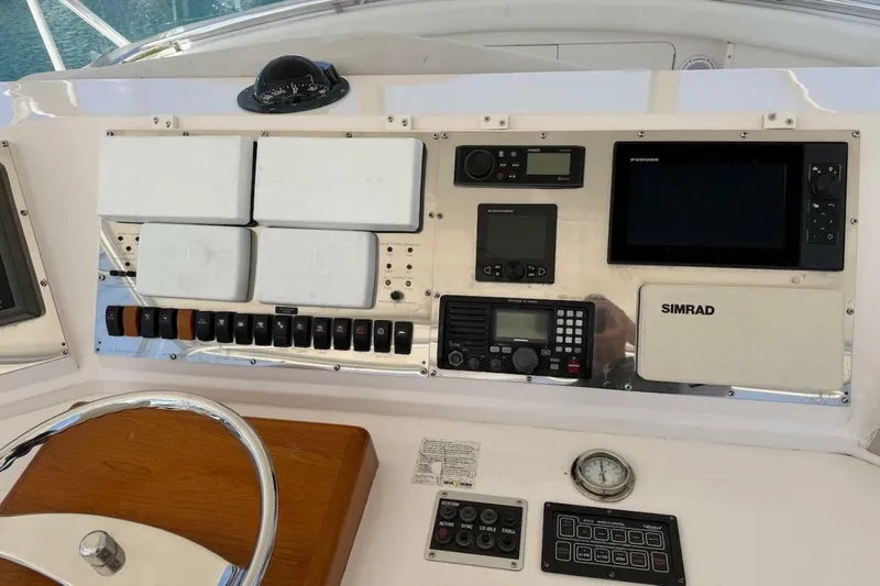 Slide: The Image of Bertram 60 Convertible 1995 - 6071009