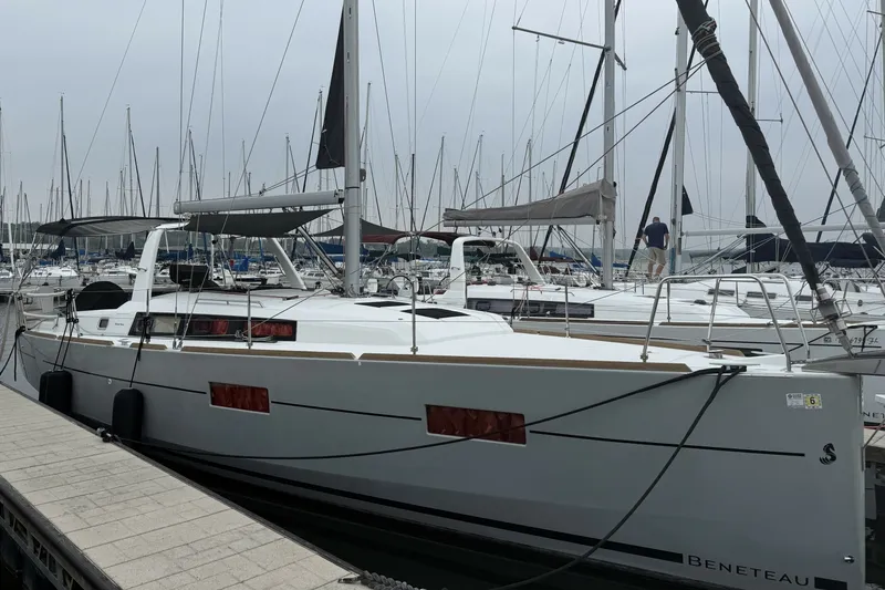 The Image of Beneteau Oceanis 2016 - 6071060