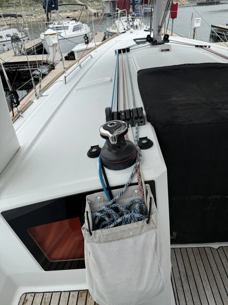 Slide: The Image of Beneteau Oceanis 2016 - 6072011