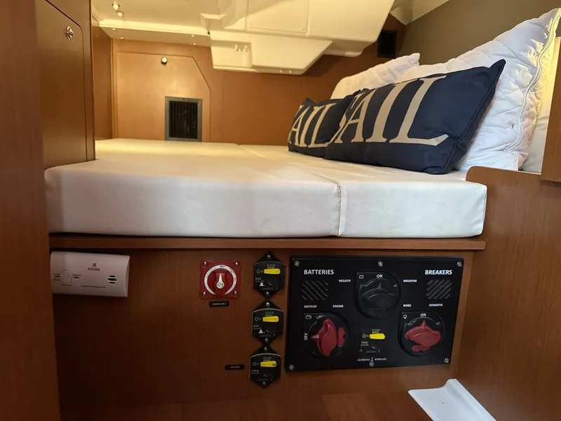Slide: The Image of Beneteau Oceanis 2016 - 6071118