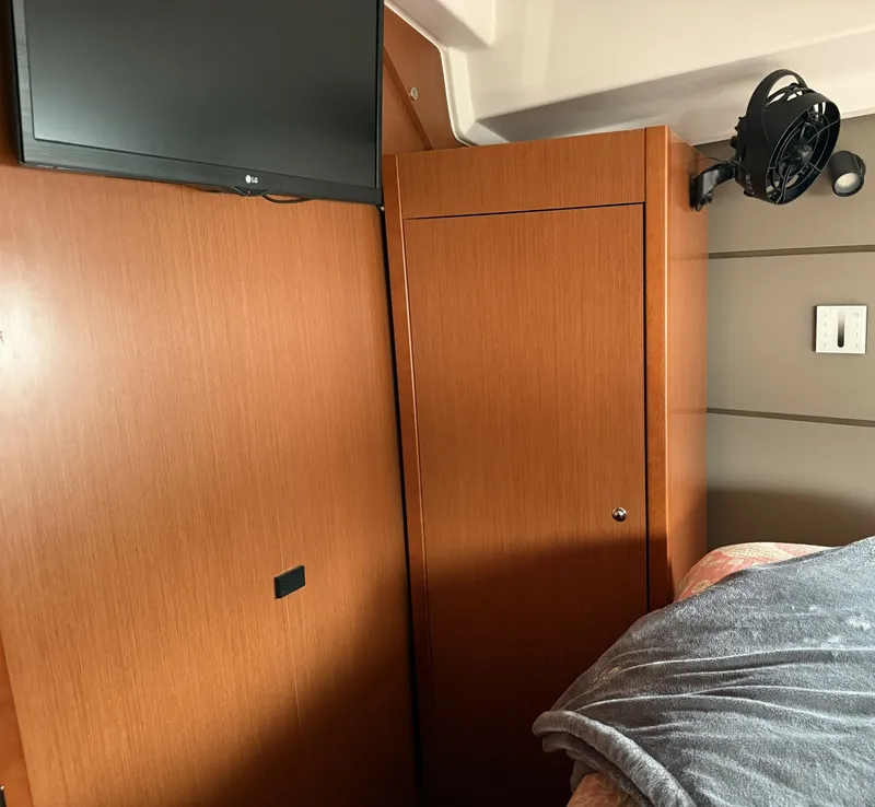 Slide: The Image of Beneteau Oceanis 2016 - 6071114