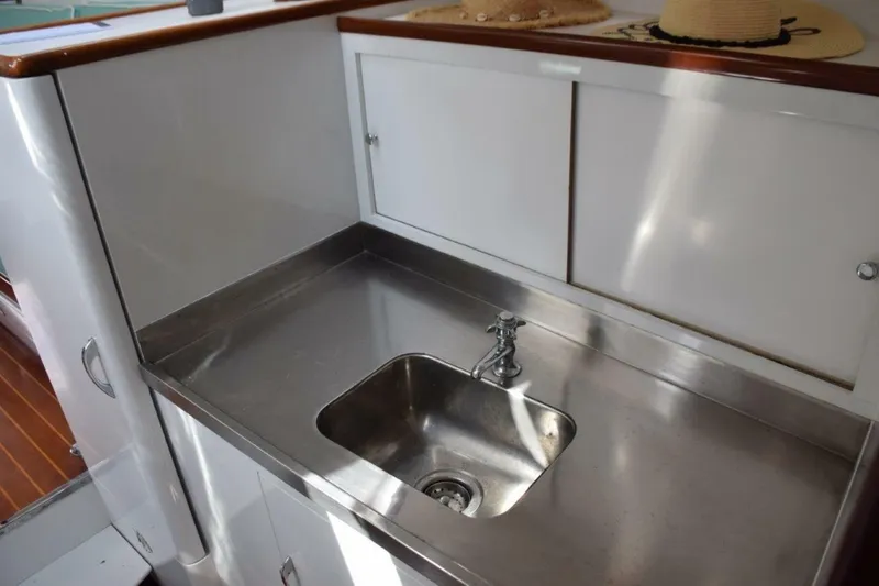 Slide: The Image of Galley Portside And Refrigerator - 6073889