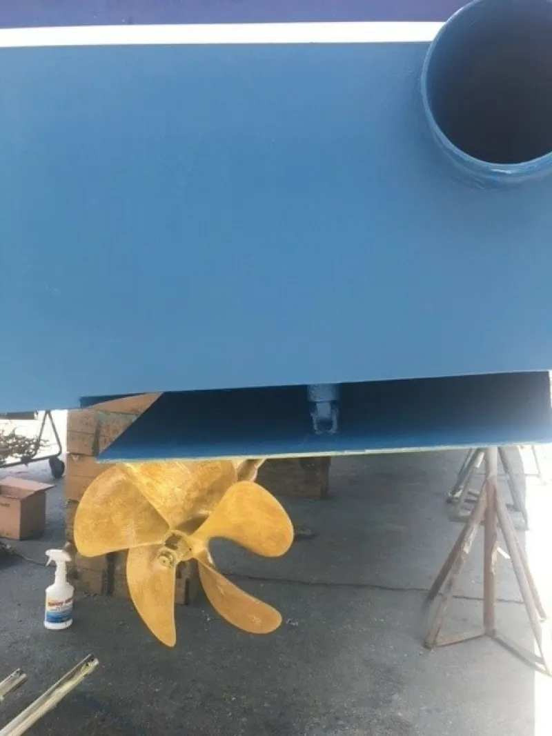 Slide: The Image of 5-Blade Props And Trim Tabs - 6073908