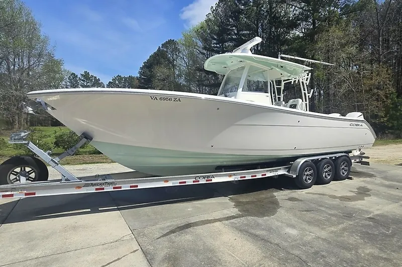 The Image of Cobia 320 Center Console 2020 - 6071491