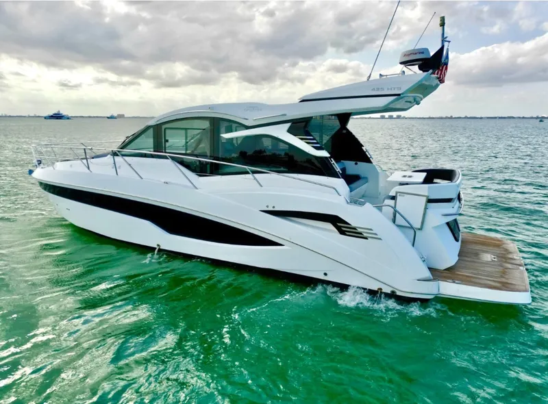 Slide: The Image of Galeon 425 HTS 2020 - 6071702