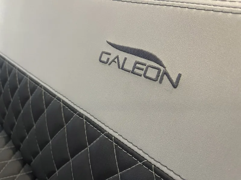 Slide: The Image of Galeon 425 HTS 2020 - 6071726