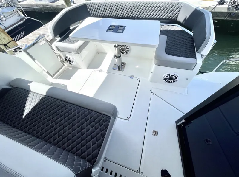Slide: The Image of Galeon 425 HTS 2020 - 6071705