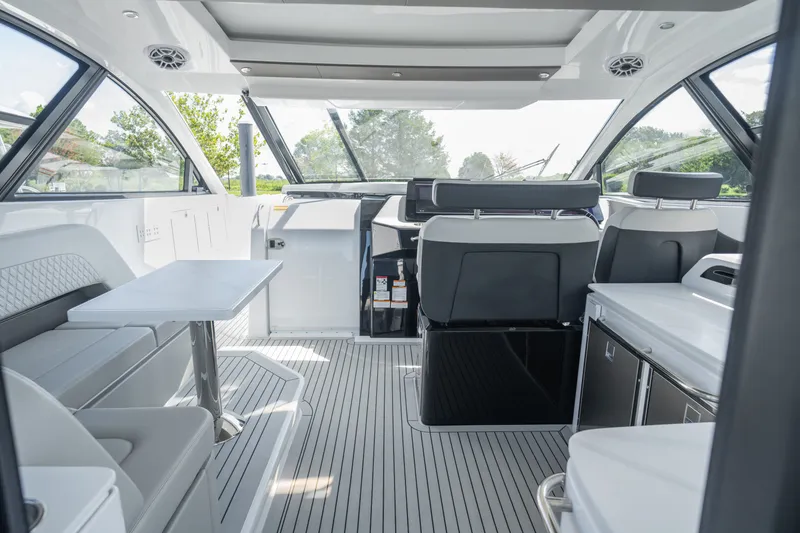 Slide: The Image of Cruisers 50GLS OB 2026 - 7582110