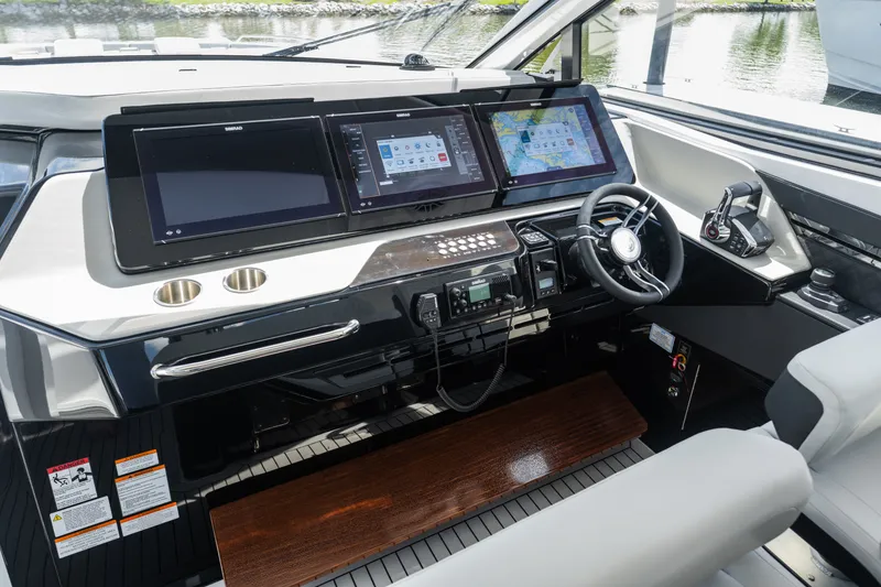 Slide: The Image of Cruisers 50GLS OB 2026 - 7582117