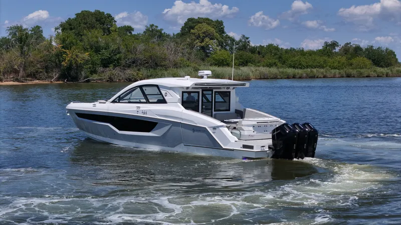 Slide: The Image of Cruisers 50GLS OB 2026 - 7181342