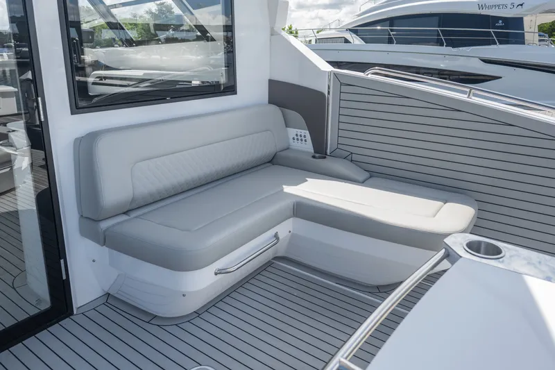 Slide: The Image of Cruisers 50GLS OB 2026 - 7582107