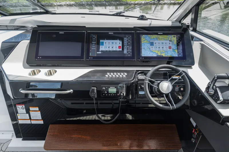 Slide: The Image of Cruisers 50GLS OB 2026 - 7582118