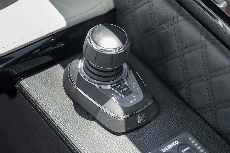 Slide: The Image of Cruisers 50GLS OB 2026 - 7582121