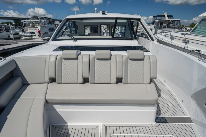 Slide: The Image of Cruisers 50GLS OB 2026 - 7582134