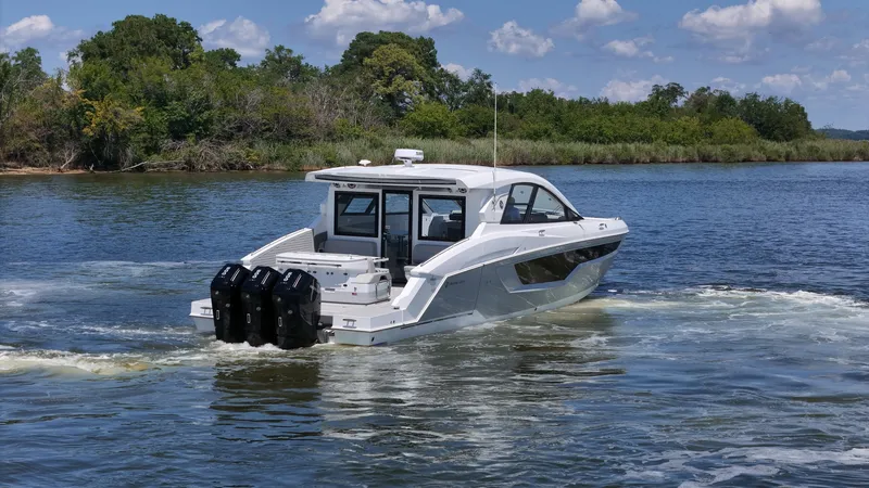 Slide: The Image of Cruisers 50GLS OB 2026 - 7181340