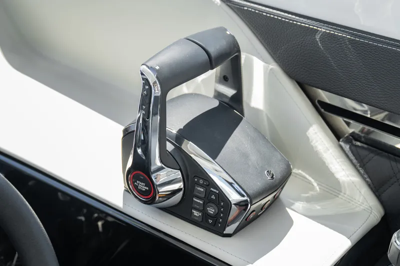 Slide: The Image of Cruisers 50GLS OB 2026 - 7582120