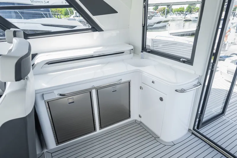 Slide: The Image of Cruisers 50GLS OB 2026 - 7582111