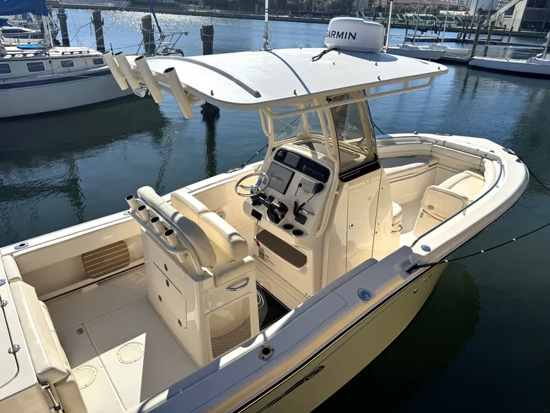 Slide: The Image of Grady-White Fisherman 257 2017 - 6073702