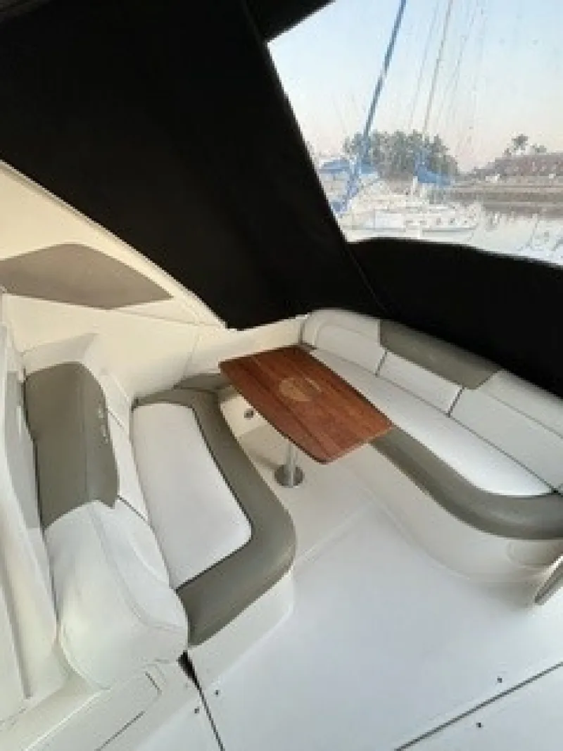 Slide: The Image of Cockpit Dinette - 6074187