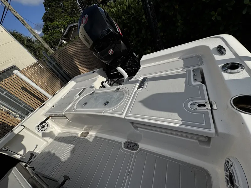 Slide: The Image of Tidewater 2110 Bay 2022 - 6073932