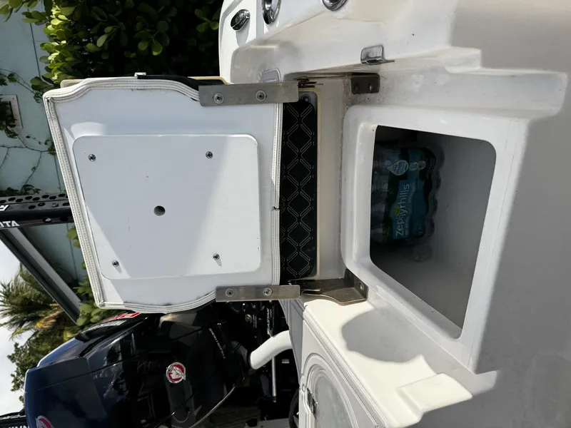 Slide: The Image of Tidewater 2110 Bay 2022 - 6073931