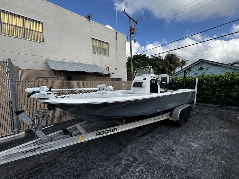 Slide: The Image of Tidewater 2110 Bay 2022 - 6073951