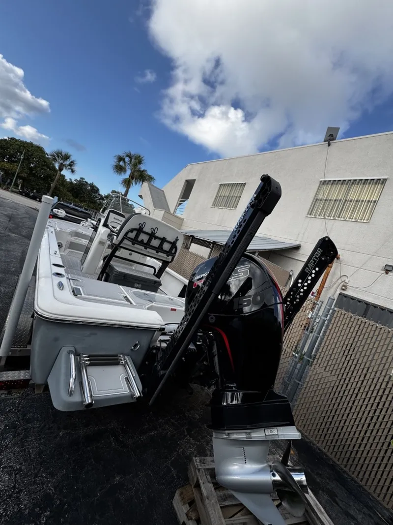Slide: The Image of Tidewater 2110 Bay 2022 - 6073948