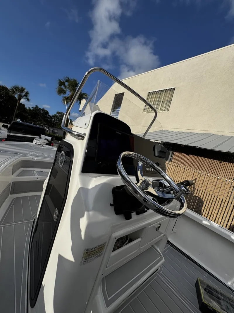 Slide: The Image of Tidewater 2110 Bay 2022 - 6073934