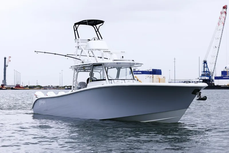 Slide: The Image of Yellowfin 42 2020 - 6074057