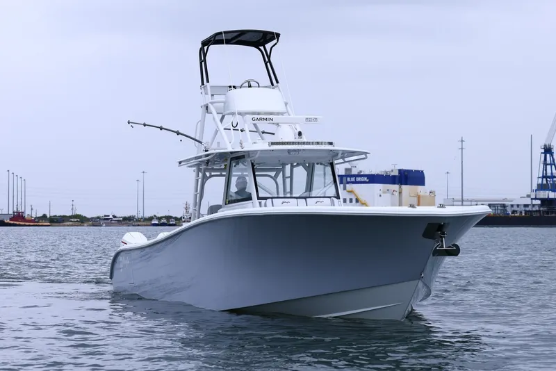 Slide: The Image of Yellowfin 42 2020 - 6074058