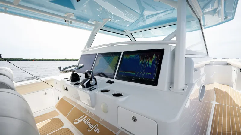 Slide: The Image of Yellowfin 54 Offshore 2024 - 6087990
