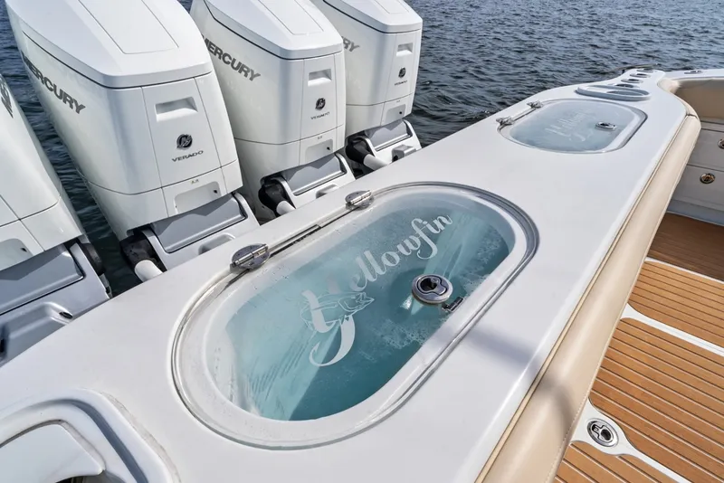 Slide: The Image of Yellowfin 54 Offshore 2024 - 6088043