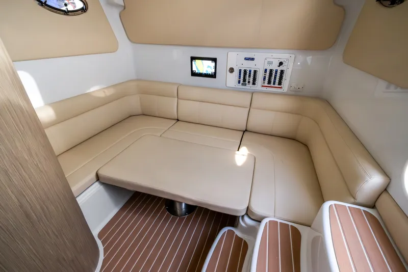 Slide: The Image of Yellowfin 54 Offshore 2024 - 6088021