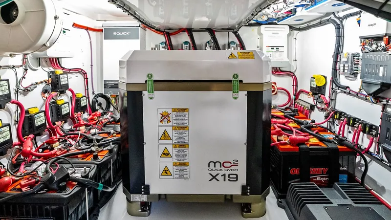 Slide: The Image of Yellowfin 54 Offshore 2024 - 6088059
